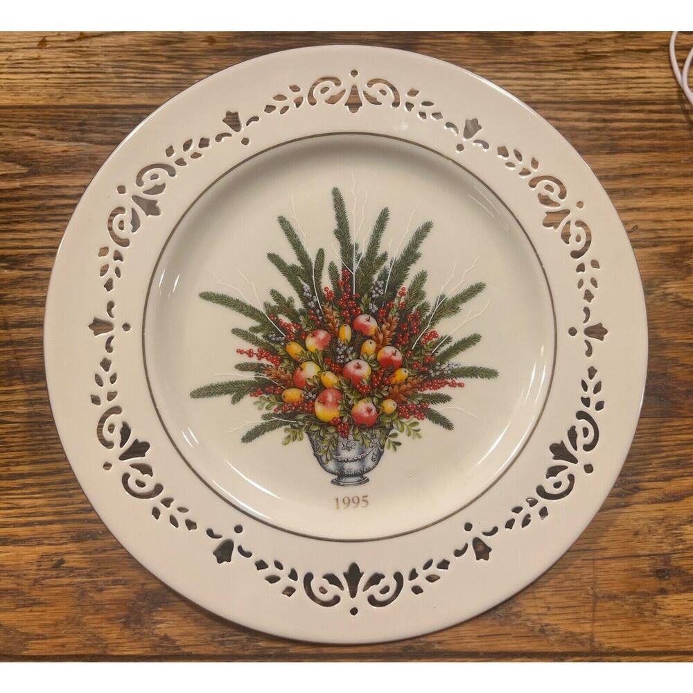 Lenox Colonial Bouquet Plate 1996 MASSACHUSETTS Pristine!